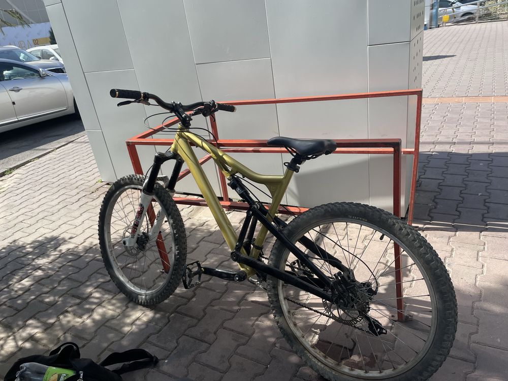Отличный двухподвес bmc