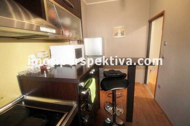 Продава се Тристаен апартамент в Пловдив, Тракия - 80 кв.м за 861 €/кв.м - Снимка #7