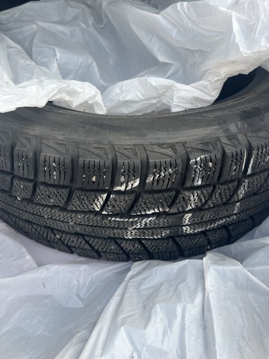 Продам б/у шины R17 TRIANGLE протектор идеальный без порезов