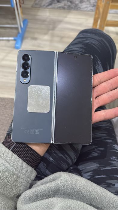 Samsung z fold 4
