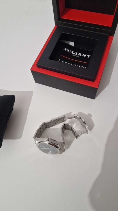 Часовник Tissot PRX