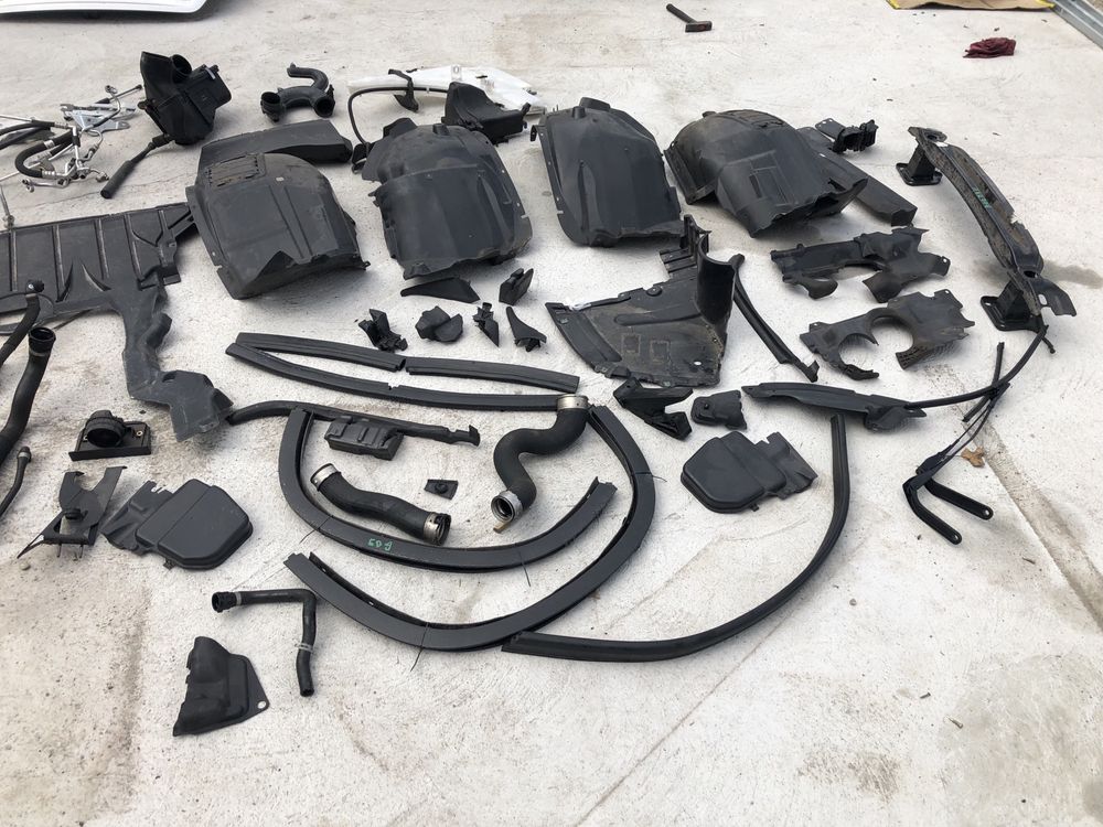 Scut,carenaj,furtun,carcasa,conducta ac,ornament BMW X1 e84