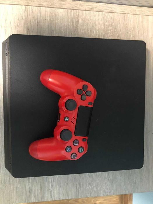 Play Station 4 +3 игри