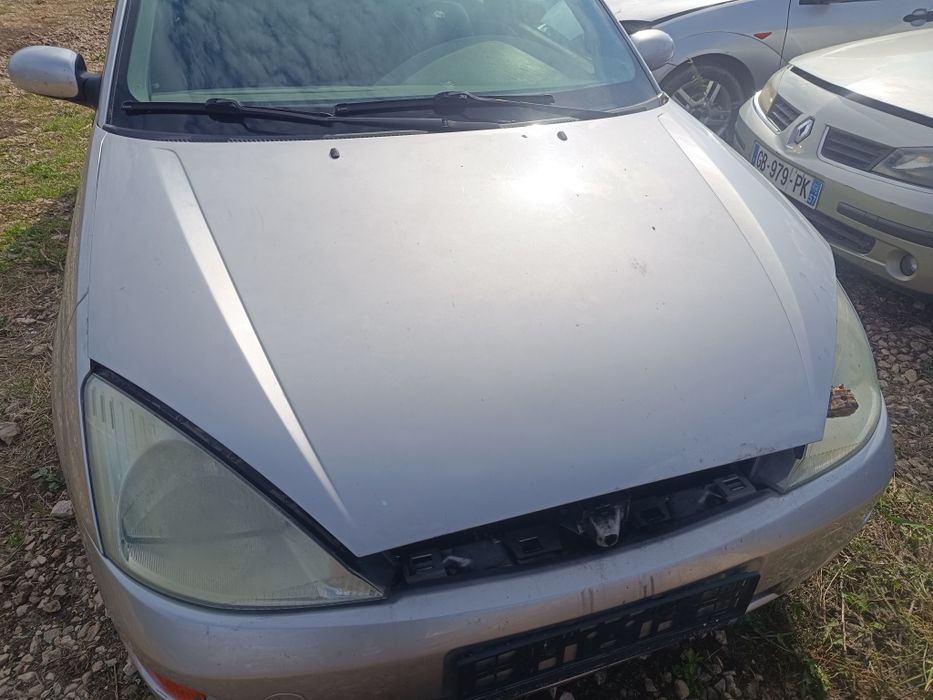 Capota și aripi Ford focus an 2002