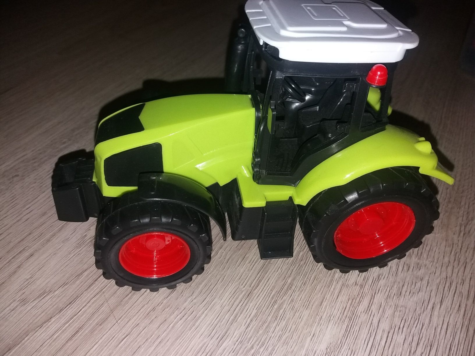 Детски трактори с ремаркета