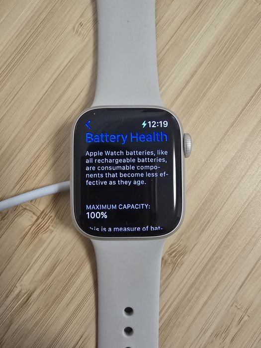 Apple Watch Series 7 GPS, 41mm - Starlight Aluminium Case