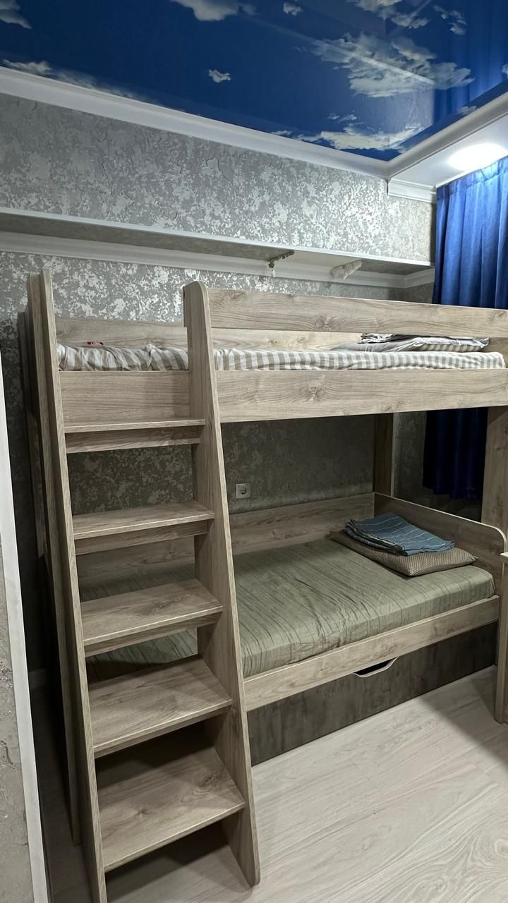 Продам двухъярусную кровать
