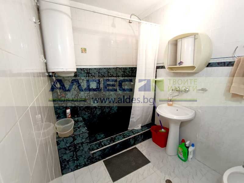 Продава се Тристаен апартамент в София, Дружба 2 - 103 кв.м за 2319 €/кв.м - Снимка #23