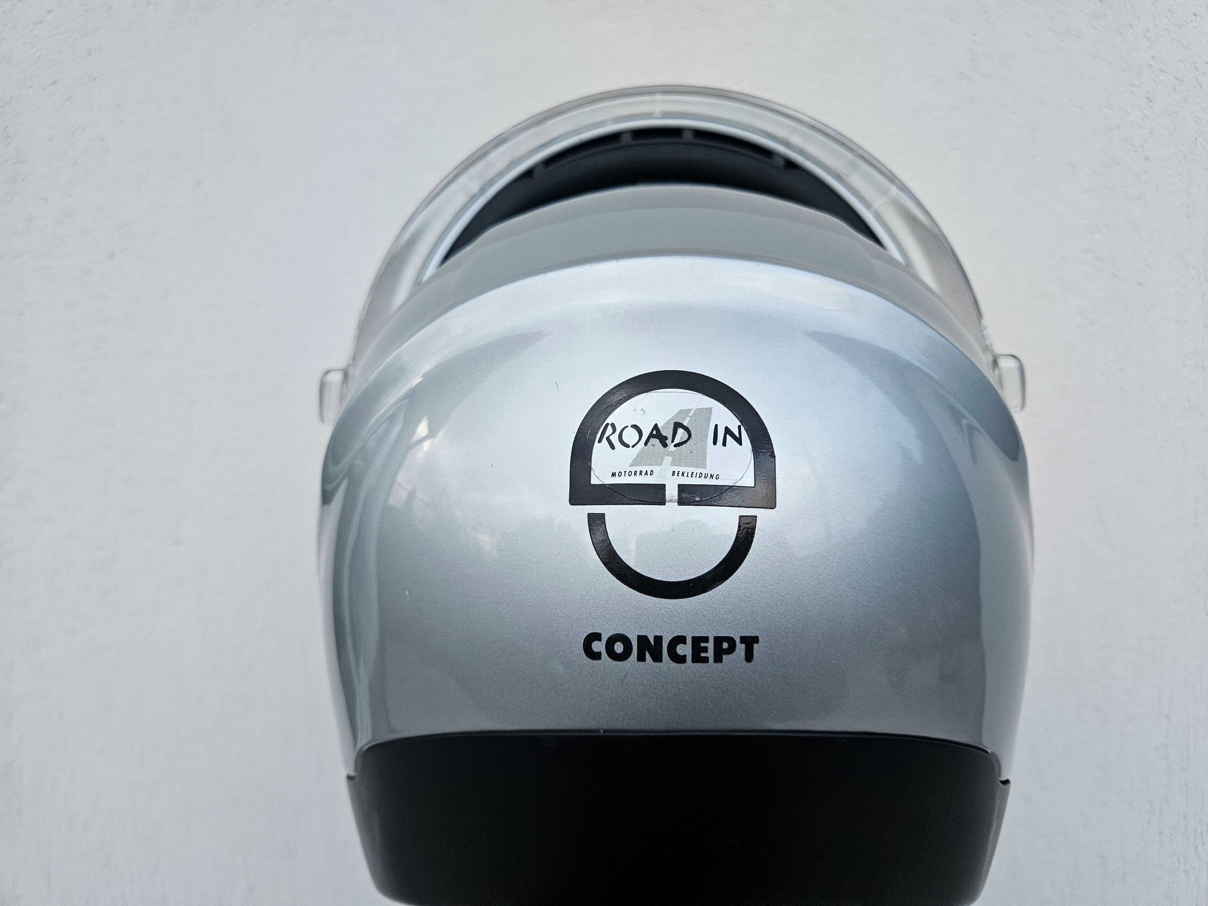 Каска Schuberth.