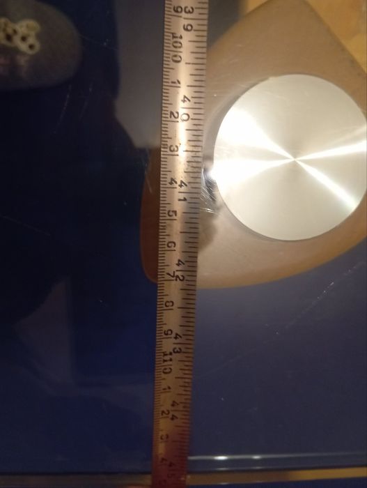 Масивна  маса от стъкло не мога