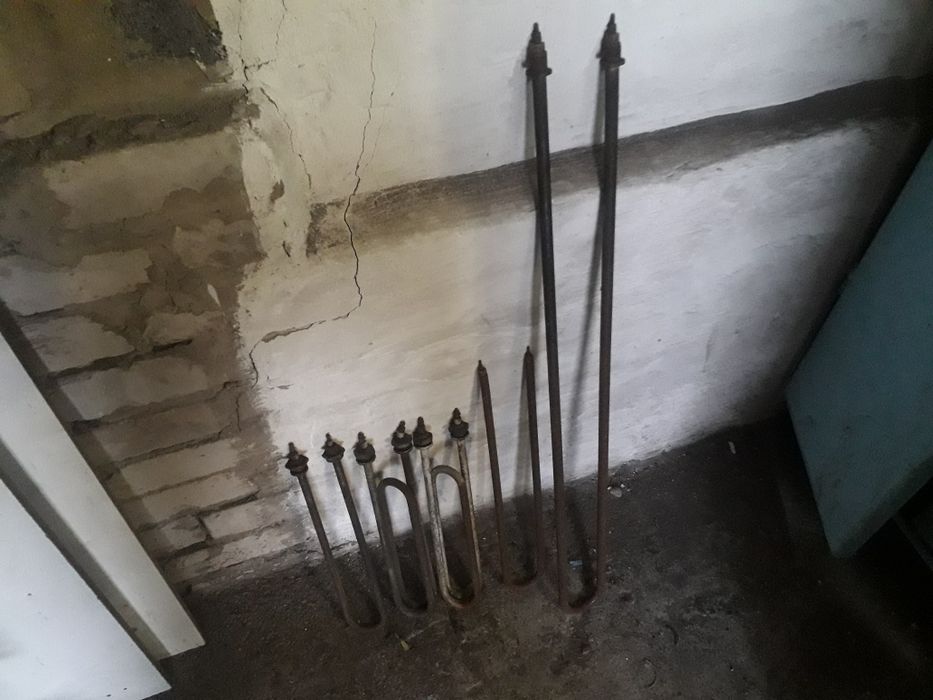 Электро тэны СССР разные как на фото кроме большого.