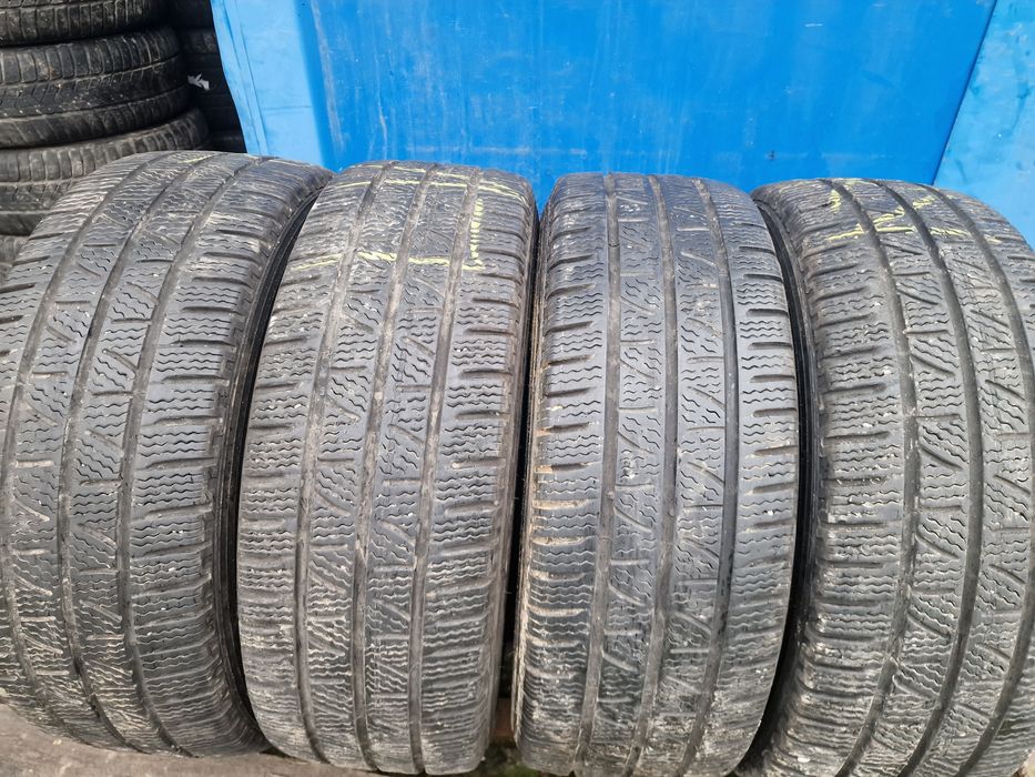 Anvelope 235/65R16C marca Pirelli, DOT 2021, 7 mm