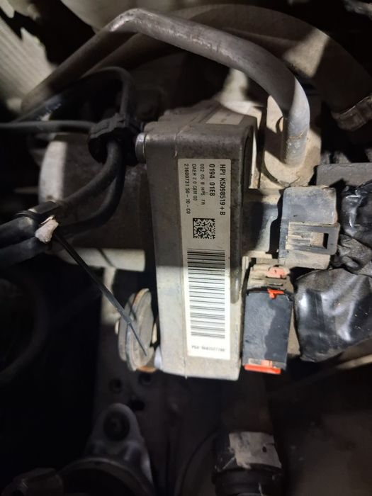 Продавам ел.помпа за хидравлика за пежо 407