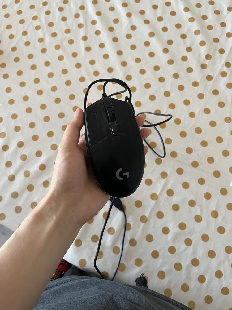 Мышь Logitech G102 Lightsync черный