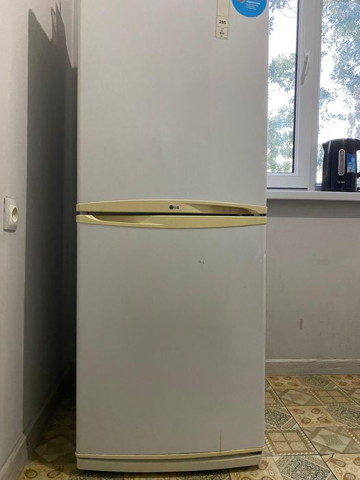 Холодильник в рабочем состояний