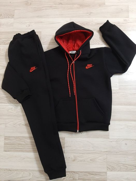 Ватирани детски екипи Nike от 7 до 12 години