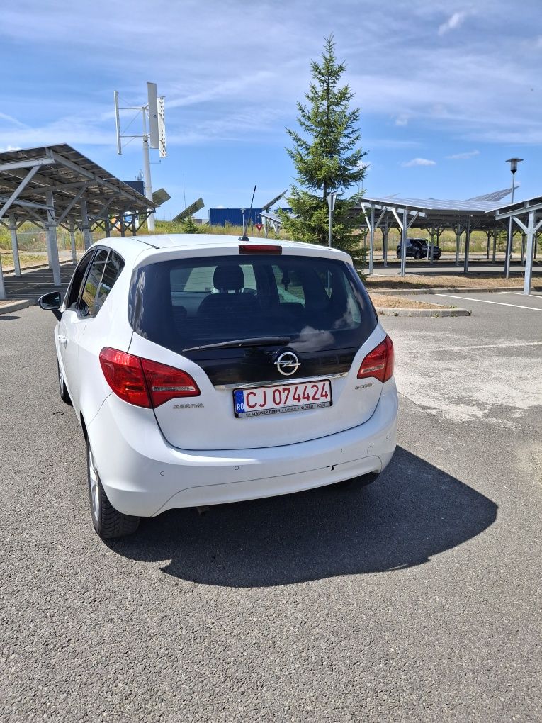 Vând Opel Meriva
