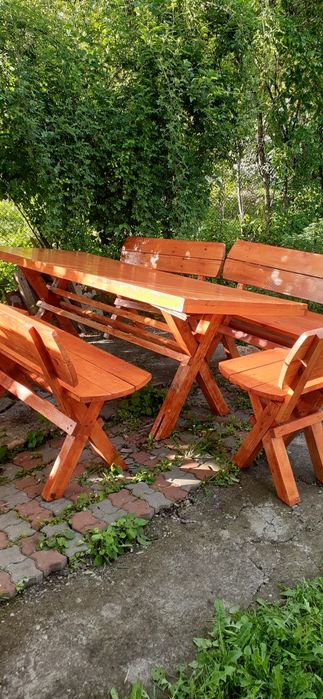 Mese, bănci, balansoare de exterior