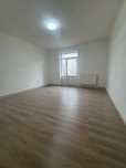 Apartament 2 camere decomandat, et. 1. zona centrala