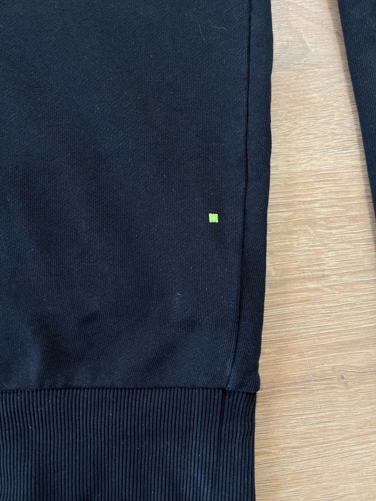 Hugo Boss,Emporio Armani размер S-M