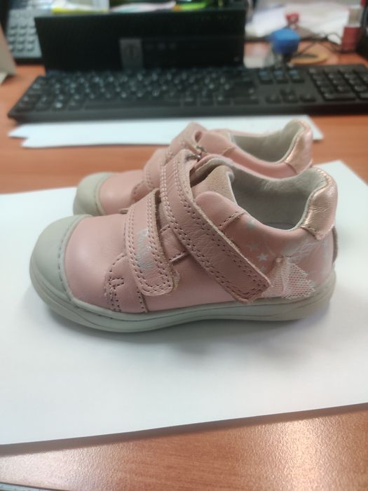 Vând papuci de fete ortopedici mărimea 22 Ponti- 14 cm  lungime int