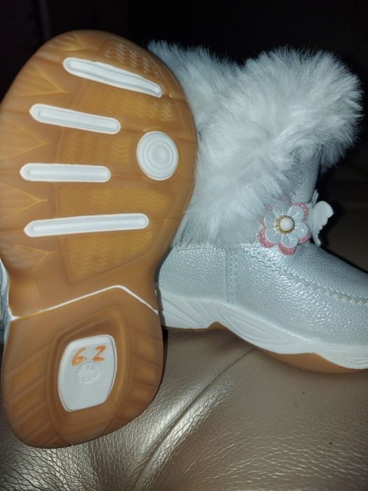 Ботиночки детские,для девочки. Сапоги, ботинки тёплые