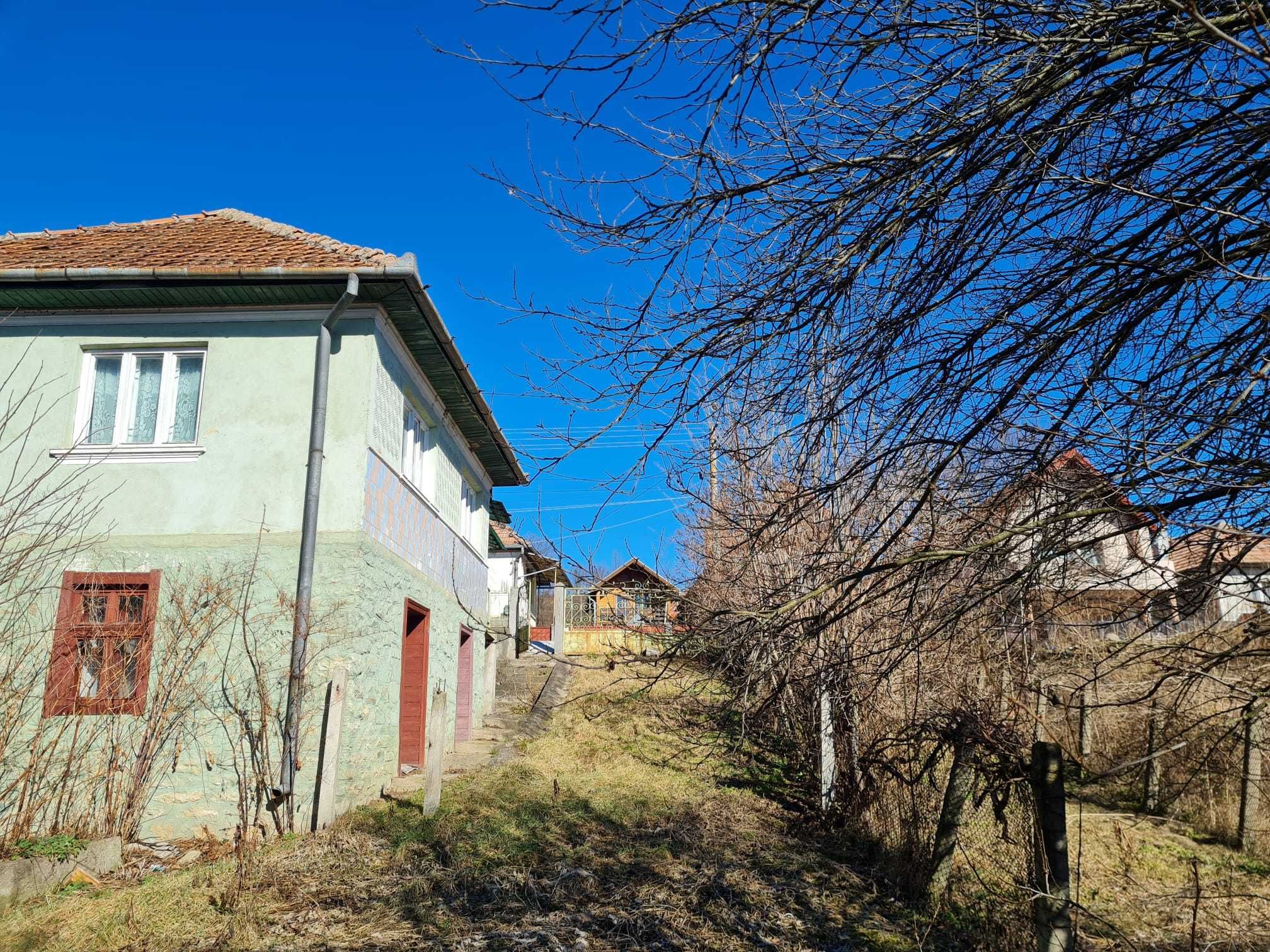 Vand casa la țară, la 27km de Cluj