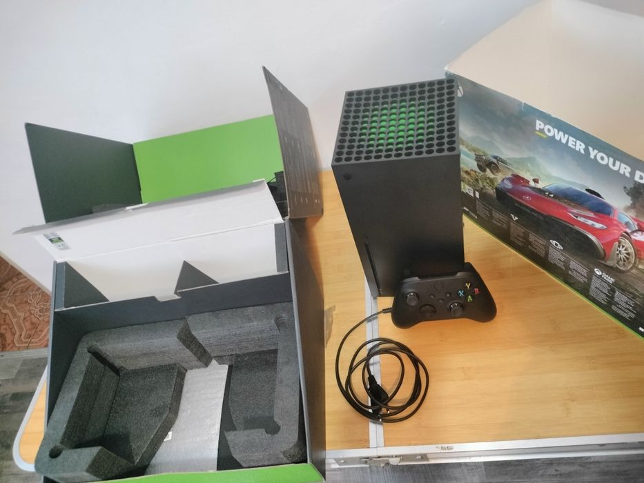 Xbox Serie X + jocuri