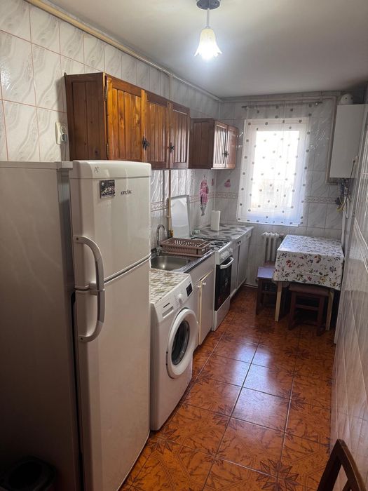 Inchiriez apartament 2 camere