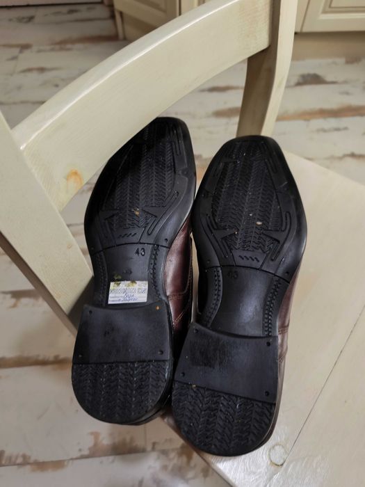 продавам мъжки обувки