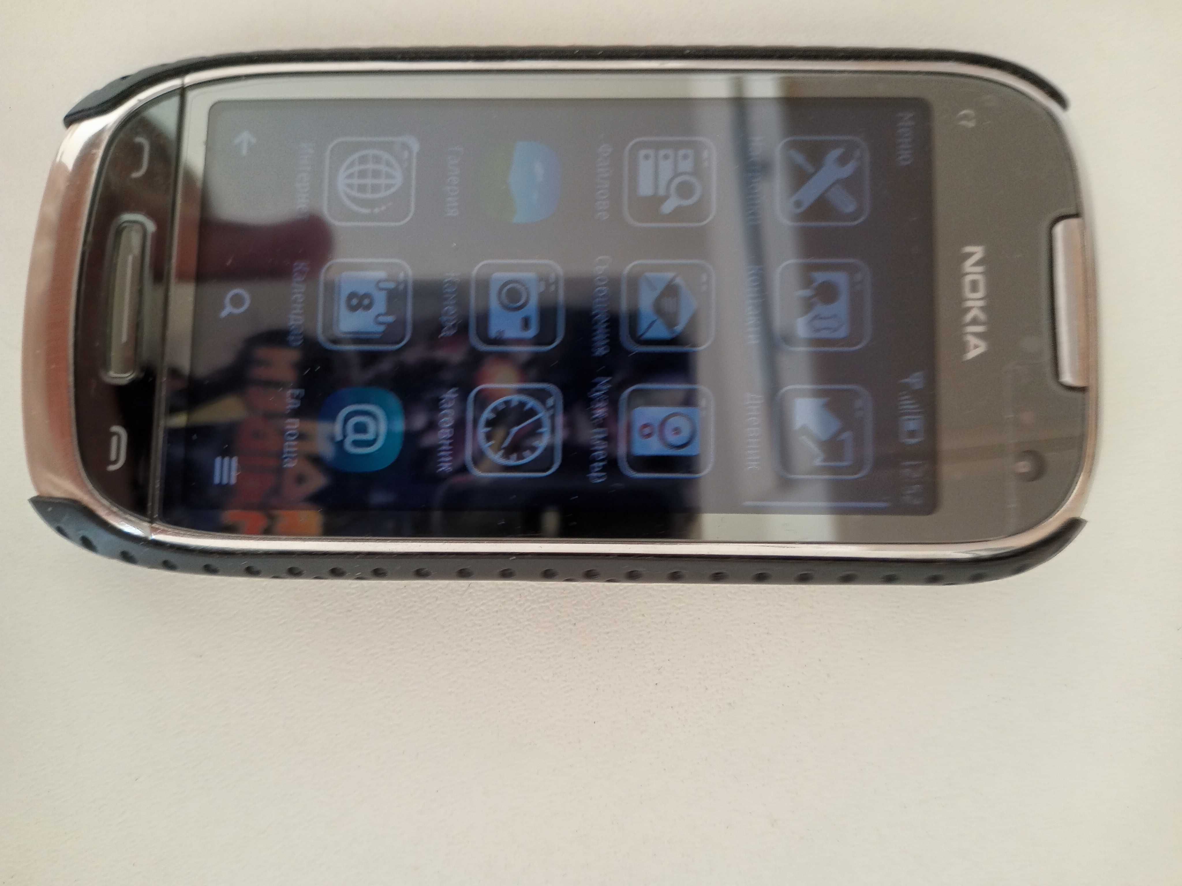 продавам Nokia -C7 като нова +подаръци