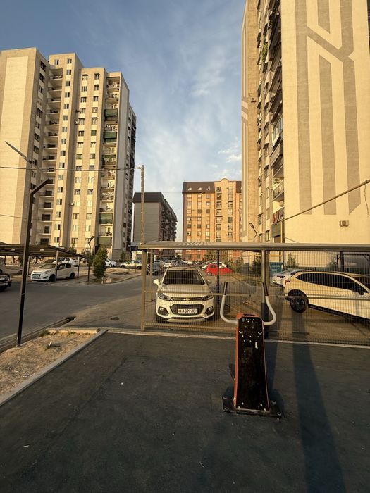 Срочна квартира сотилади яшнабод тумани чикалив метро енида