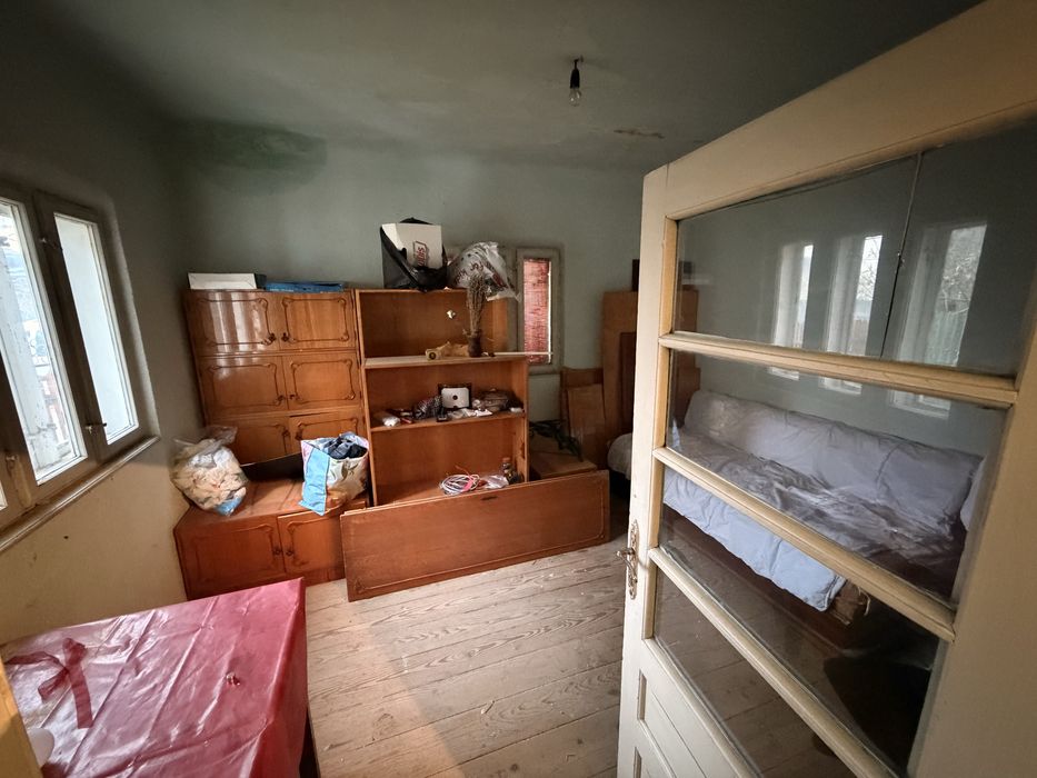 Vand teren+casa batraneasca Ploiesti