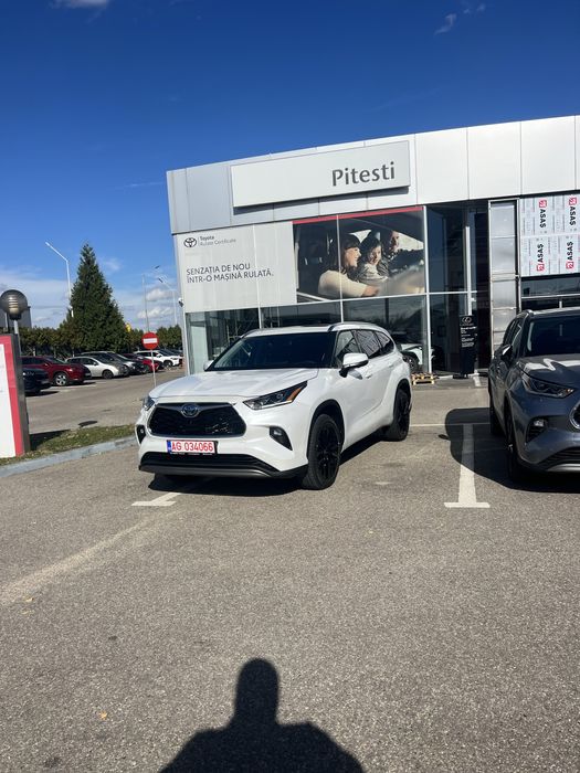 Toyota Highlander 2,5 Hibrid AWD Luxury Pearly