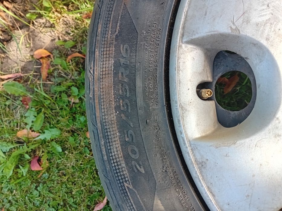 2 roti 5x112r16 și 3 roti 4x108r16 de Peugeot