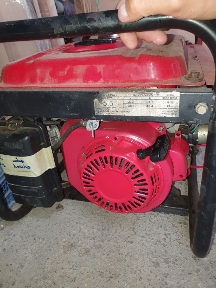 Generator honda 220/380