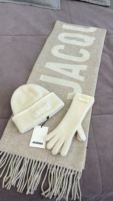 Комплект Jacquemus шарф,шапка,перчатки
