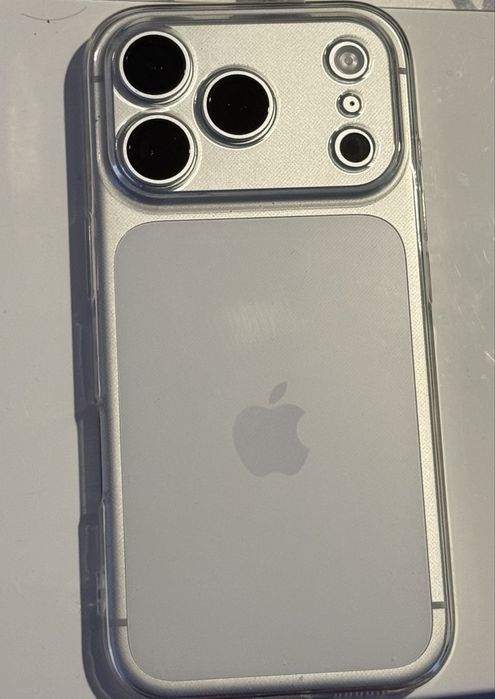 Iphone 17 pro 256GB, 2 години гаранция