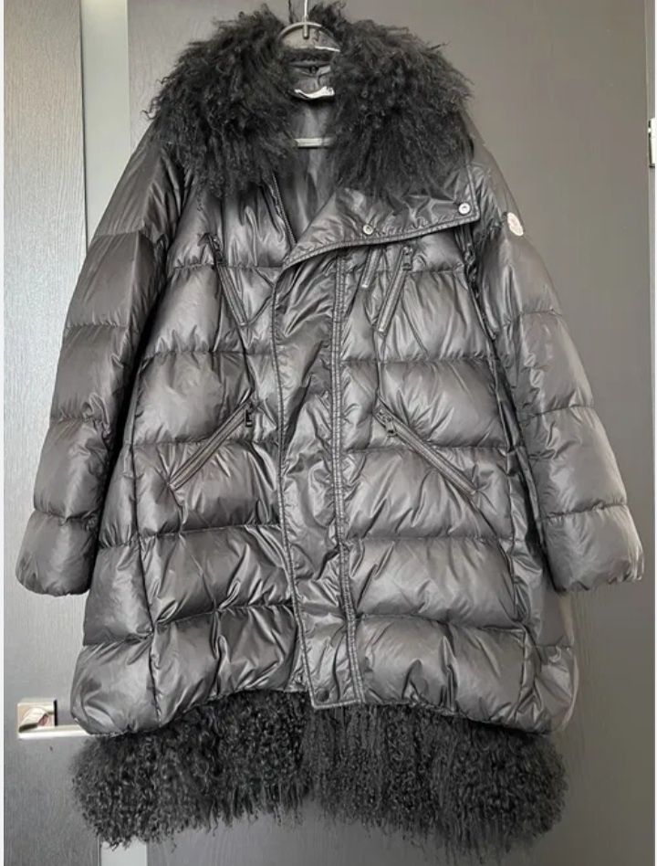 Пуховик Moncler xs - s размер