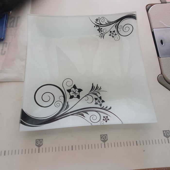 Тарелки небьющиеся