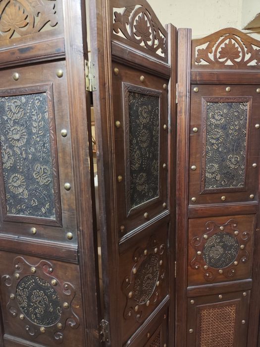 Paravan vechi  decorativ