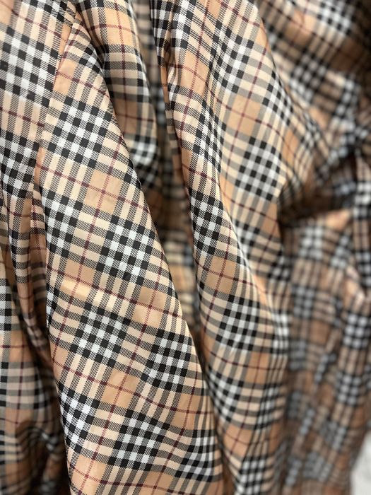 Яке Burberry оргинално