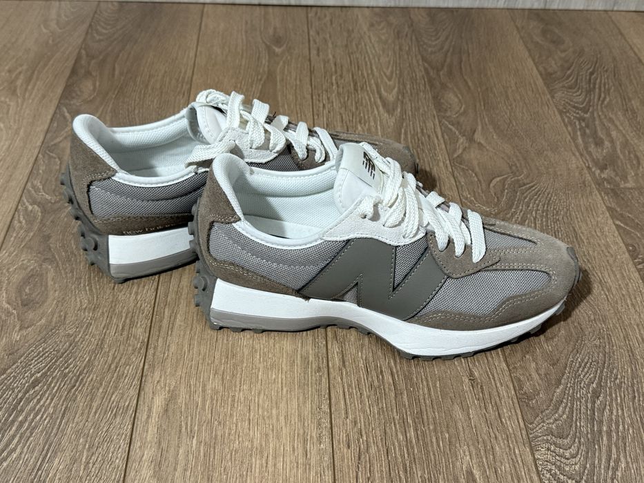 Нови маратонки New Balance 327