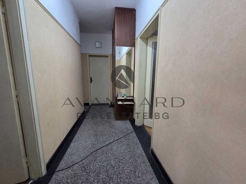 Продава се Тристаен апартамент в Пловдив, Кючук Париж - 80 кв.м за 1425 €/кв.м - Снимка #7