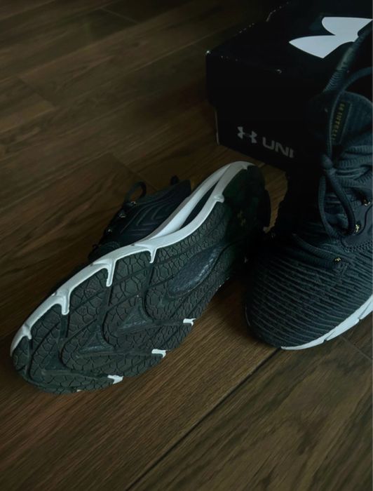 Under Armour Phantom