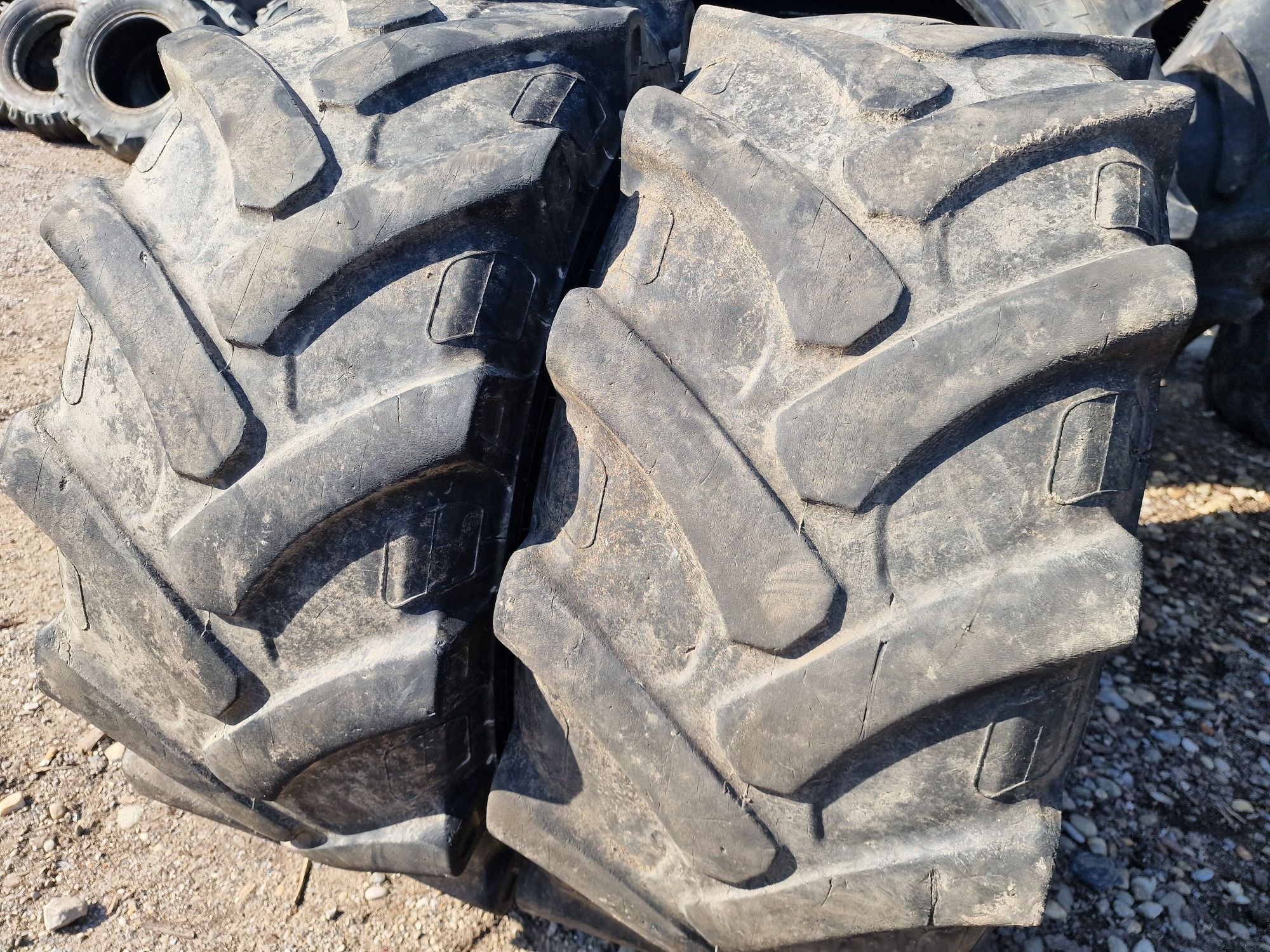 Anvelope 405/70-20 (16.0/70-20) marca Alliance