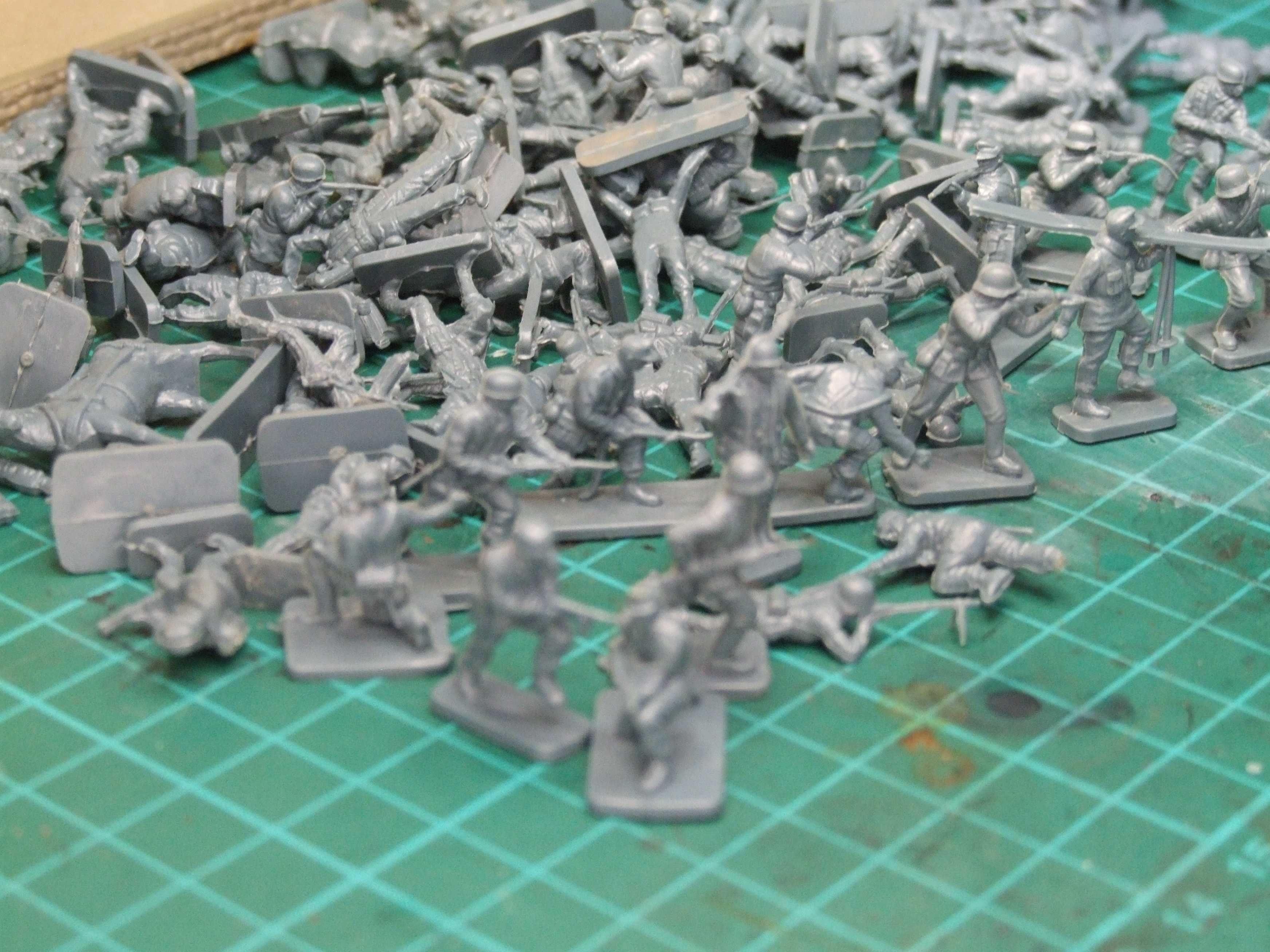 Figurine soldați plastic 1:72 lot-2
