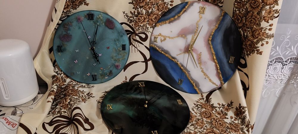 Ceas de perete din rasina