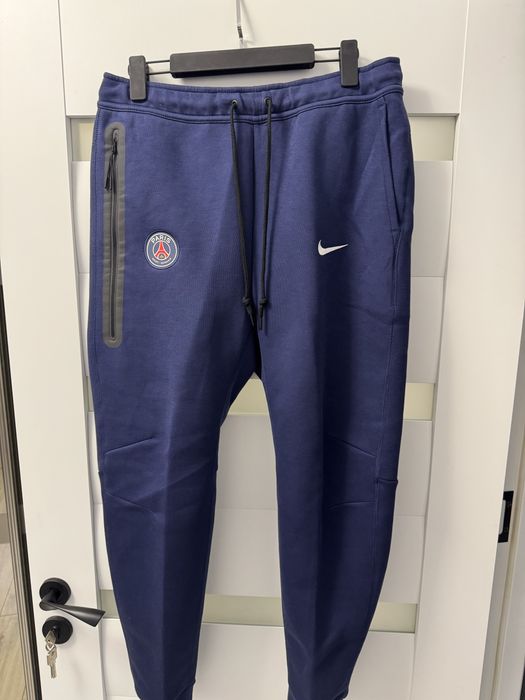 Pantaloni nike tech marimea L