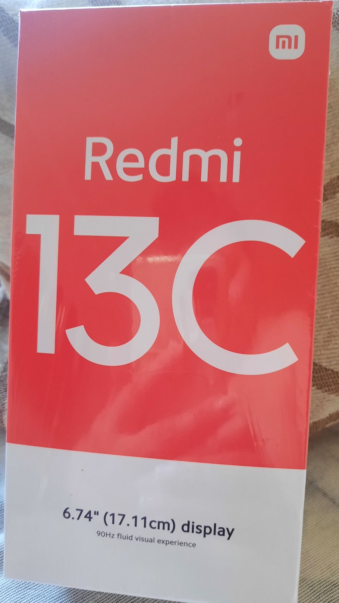 Продаю телефон Redmi 13C новый
